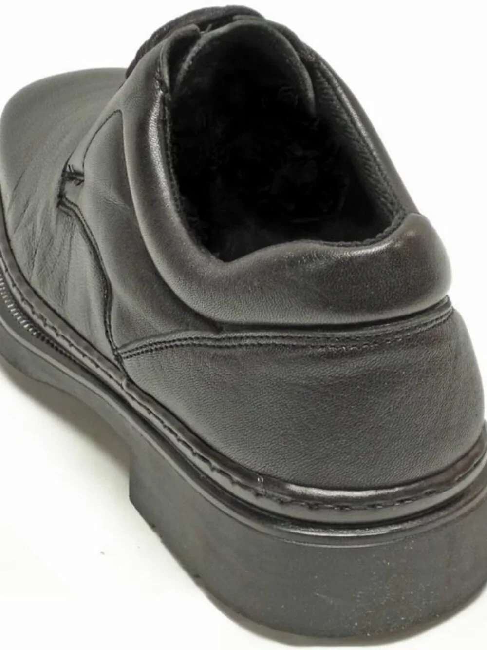 Pinosos Made in Spain black leather